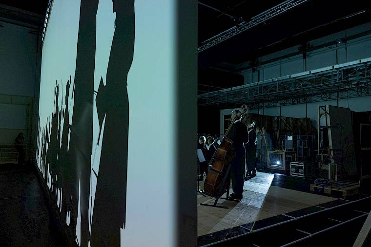 Backstage-Einblick in den Entstehungsprozess. Foto: Michael Sieber